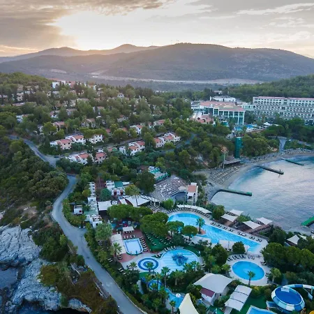 Pine Bay Resort Kusadasi