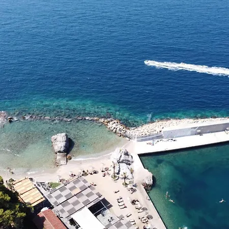 Курортный комплекс Pine Bay