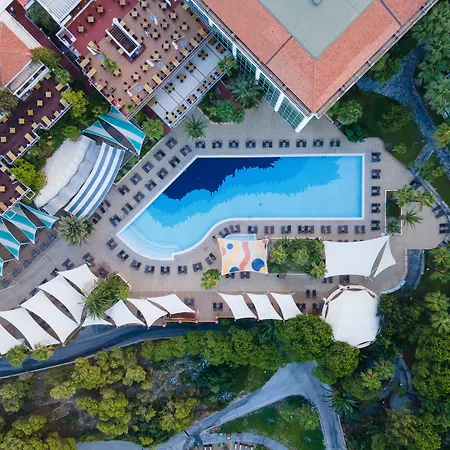 度假村 松树湾旅游度假酒店 5*