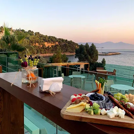 Pine Bay クシャダス