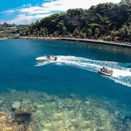 Pine Bay リゾート クシャダス