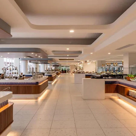 リゾート Pine Bay 5*