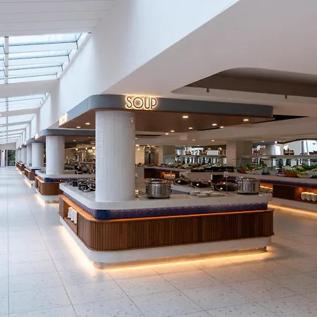 松树湾旅游度假酒店 5* 库萨达斯