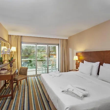 Pine Bay リゾート