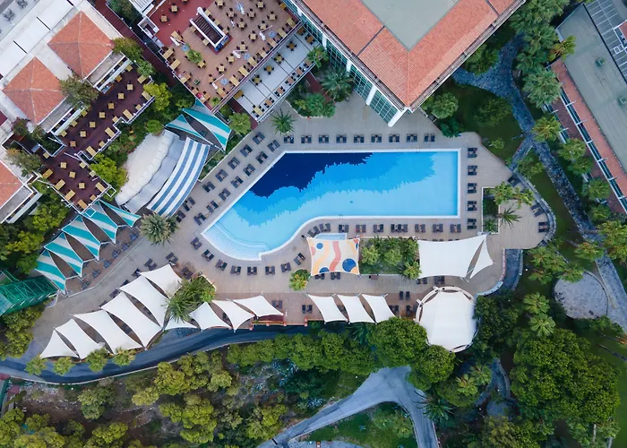 Resort Pine Bay 5*