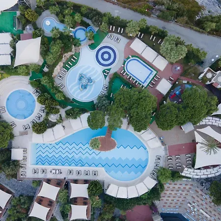 Pine Bay 5* Kusadası